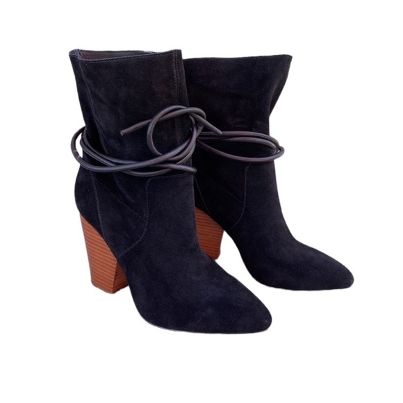 Urban Outfitters Black Suede Carla Slouchy Tie Ankle Boots Sz 6 - Picture 1 of 14
